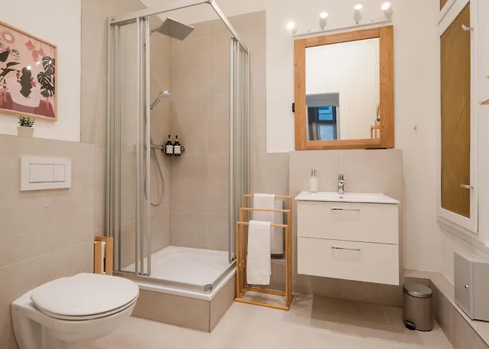 Auf 120qm Mit Billardtisch Fuer Bis Zu 9 Gaeste Appartement Hambourg