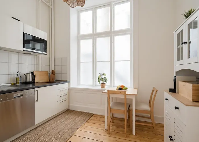 Auf 120qm Mit Billardtisch Fuer Bis Zu 9 Gaeste Appartement