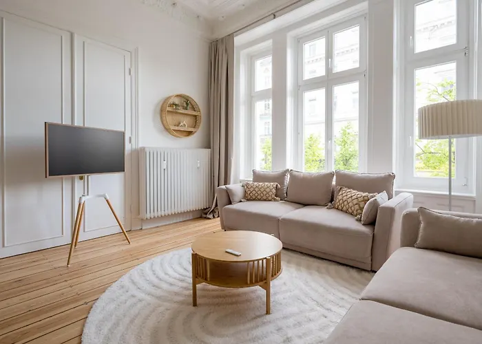 Auf 120qm Mit Billardtisch Fuer Bis Zu 9 Gaeste Appartement Hambourg