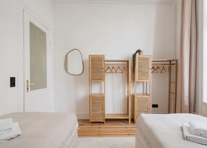 Auf 120qm Mit Billardtisch Fuer Bis Zu 9 Gaeste Appartement